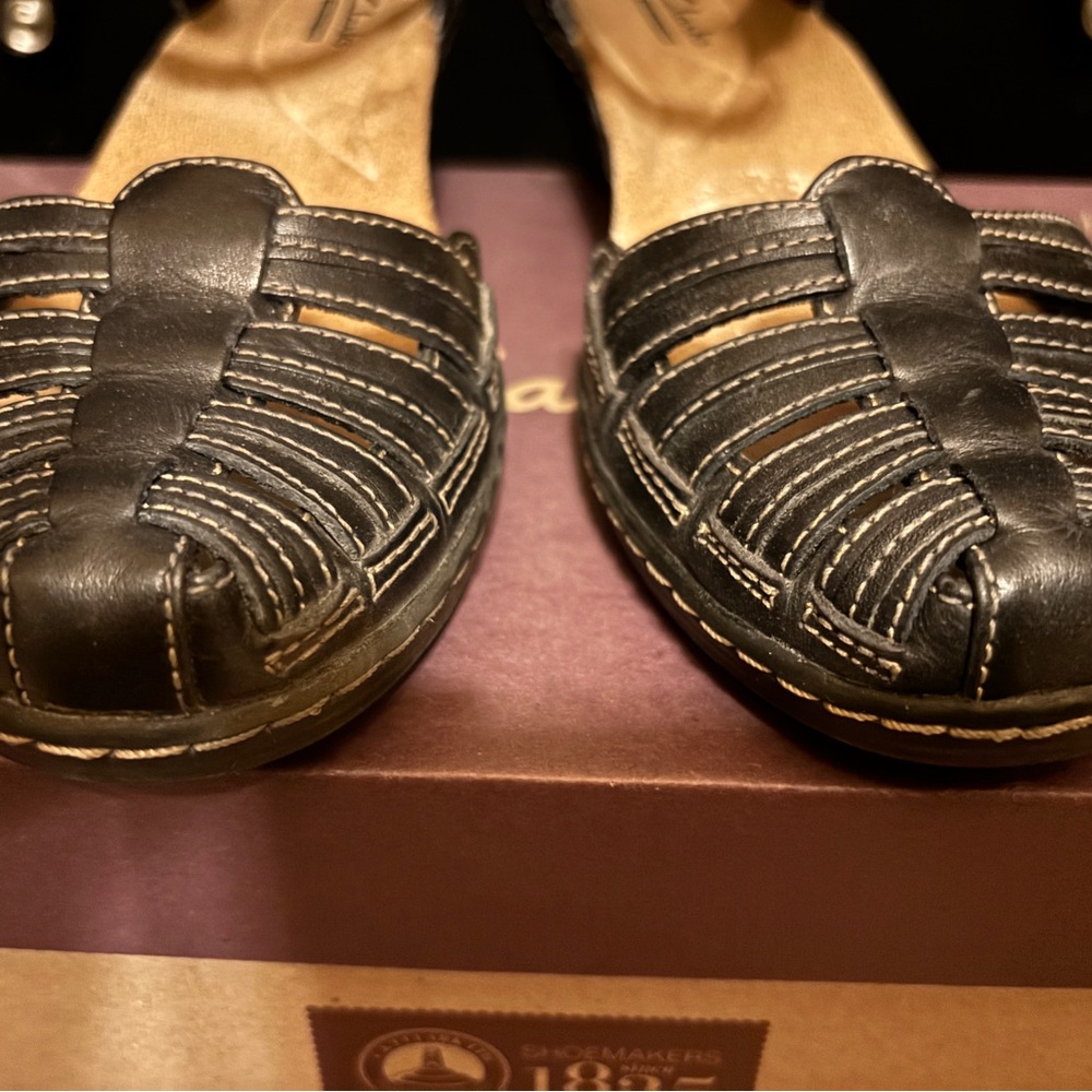 Clarks Black Strappy Women's Sandals - Picture 2 of 5